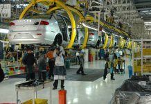 Sector automotriz: por caída de ventas y exportaciones avanzan las suspensiones y los retiros Crisis en el sector automotriz genera suspensiones y los retiros