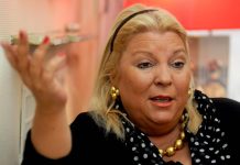 Carrió y su solución a la crisis económica: «Le pido a la clase media que dé propinas»