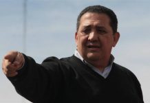 D’Elía contra Macri: «Hay que fusilarlo en la Plaza de Mayo» D'Elía contra Macri: "Hay que fusilarlo en la Plaza de Mayo"