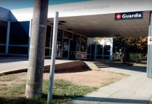 Dos hombres abandonaron muerta a una chica de 16 años en la puerta de un hospital
