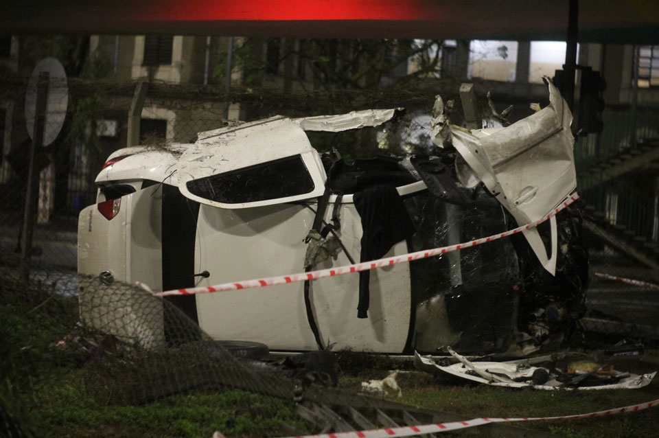 auto voló, accidente av libertador, av general paz, voyage blanco