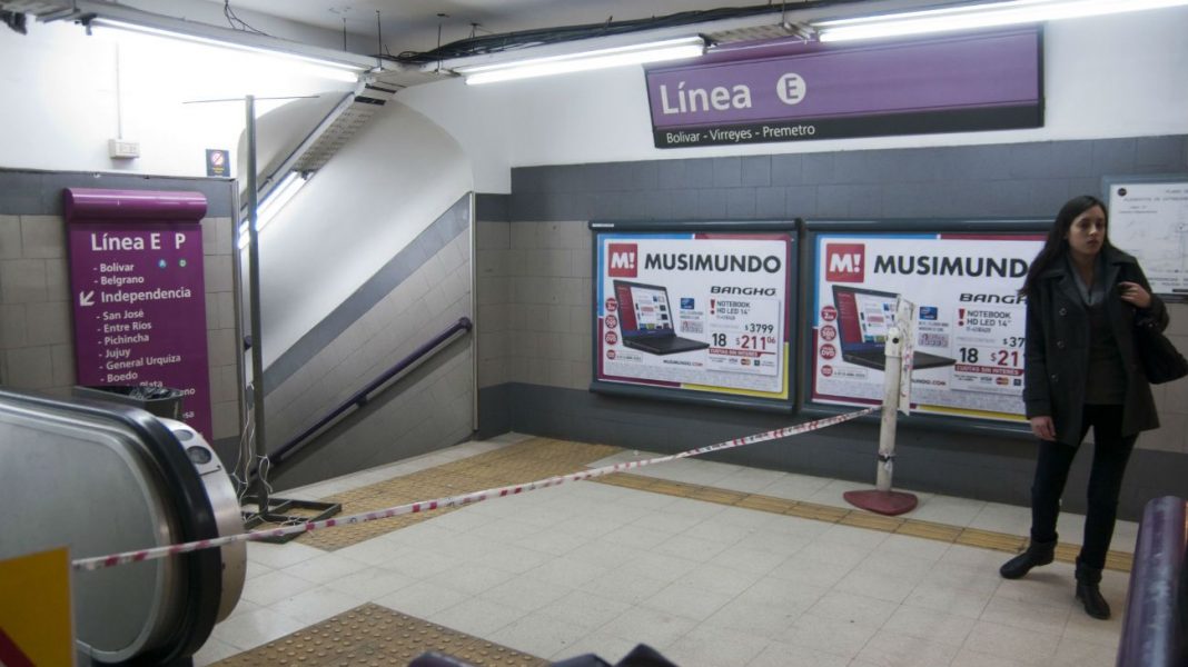 Paro de Subte: Metrodelegados abren molinetes y paran en la Línea E y Premetro
