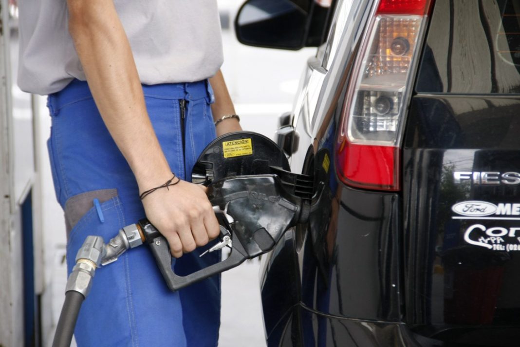 El litro de nafta Premium ya se paga $ 45 en el Interior del país