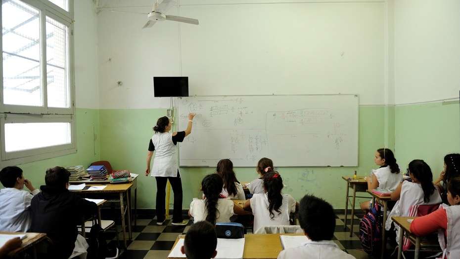 Salario docente: en 15 provincias los docentes perdieron contra la inflación