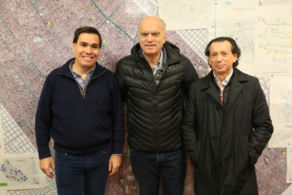 Dante Sica visitó el Conurbano para intentar frenar la crisis de las pymes