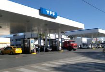 YPF aumentó el combustible dos veces en menos de una semana YPF aumento el combustible dos veces en menos de una semana