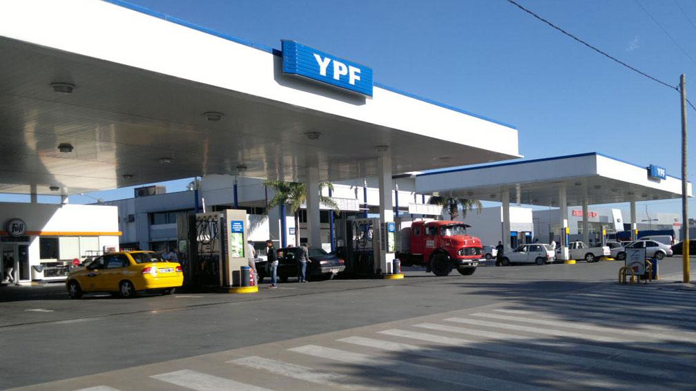 YPF aumento el combustible dos veces en menos de una semana