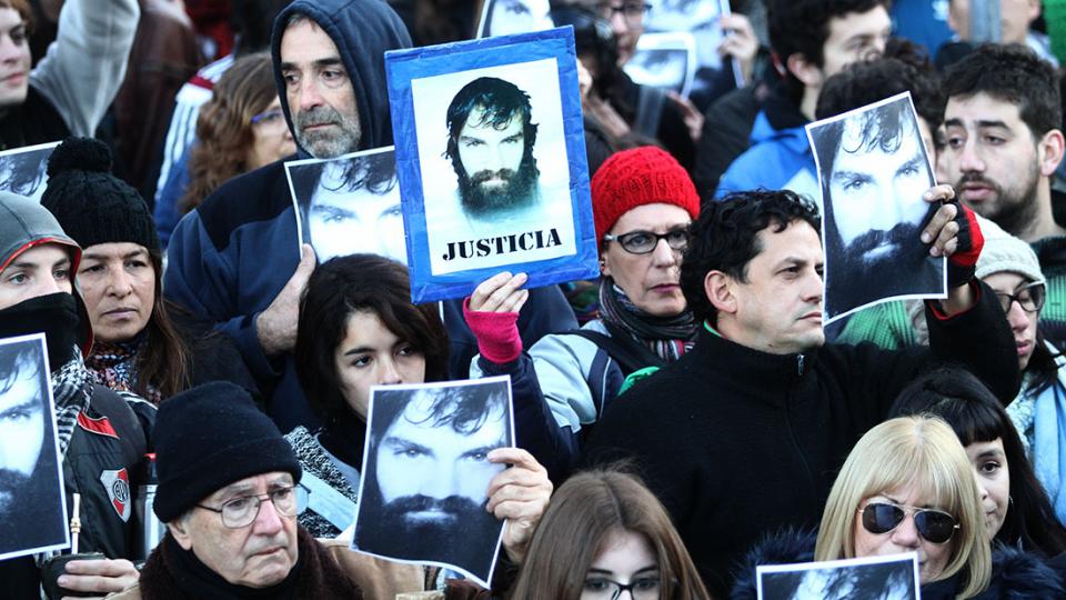 Multitudinaria marcha a un año de la desaparición de Santiago Maldonado