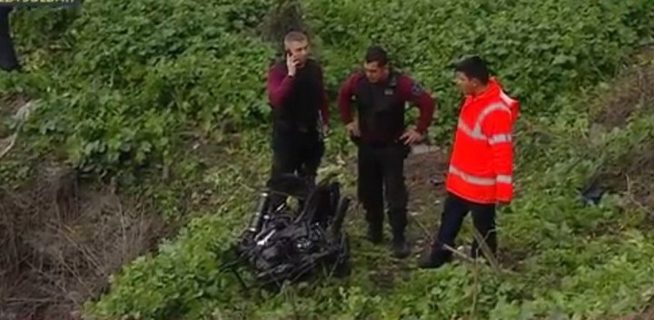 Una moto cayó al Riachuelo por un choque y murió el conductor