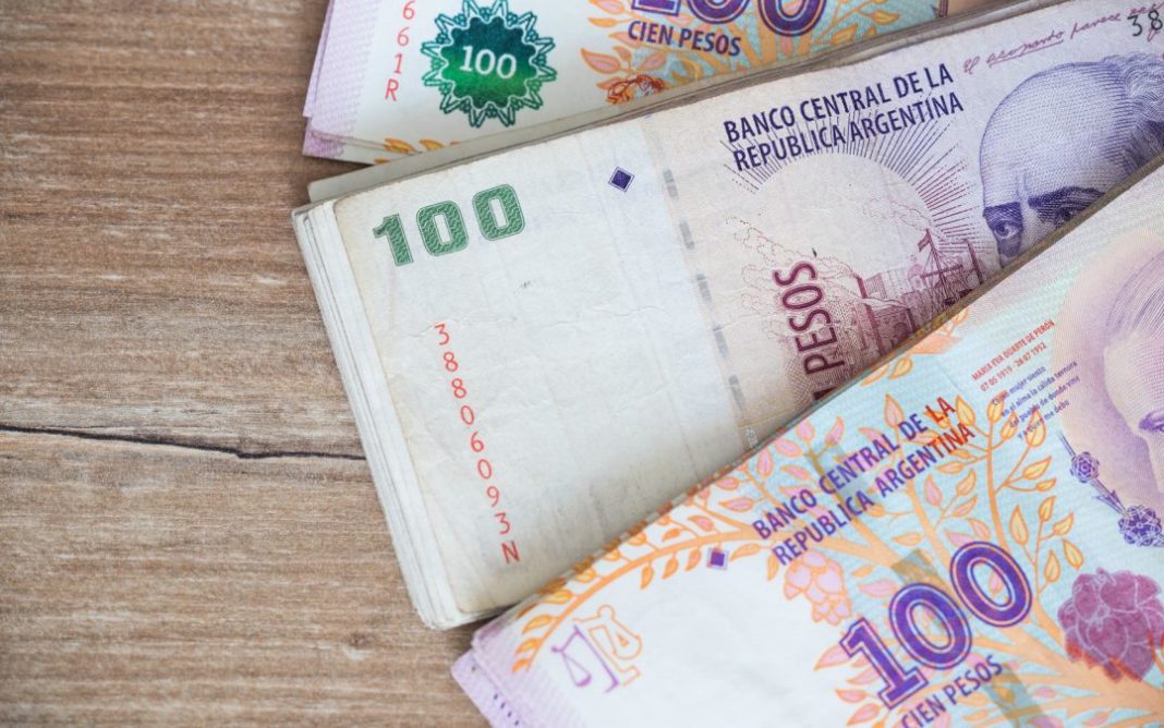 Plazos fijos: Subieron la tasa y le ganan al dólar