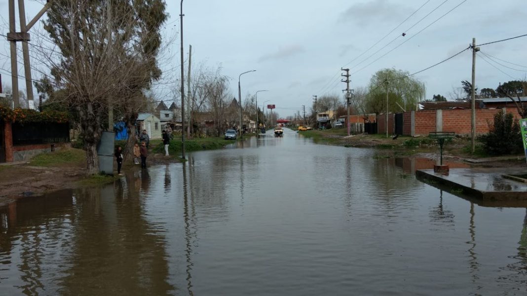 Fuerte sudestada en Quilmes afecto la ribera de la ciudad