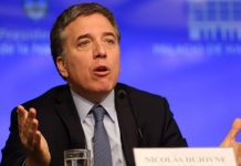 Dujovne, en Indonesia para participar de la cumbre anual del FMI y el Banco Mundial