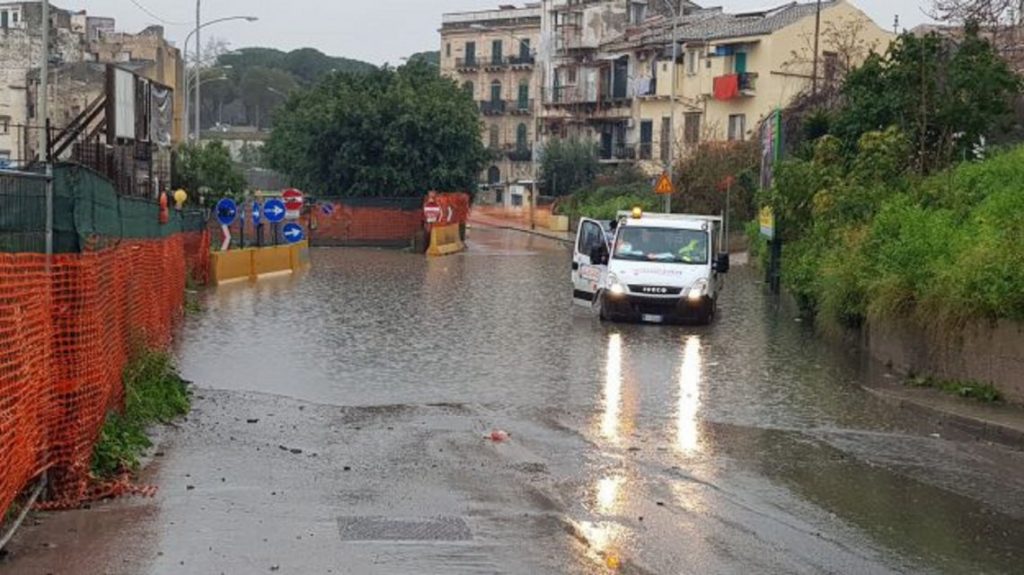 Italia, inundaciones en Sicilia