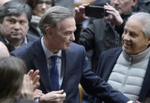 Presentaron un proyecto para que el bono de fin año no pague Ganancias miguel pichetto, argentina federal, bono, ganancias