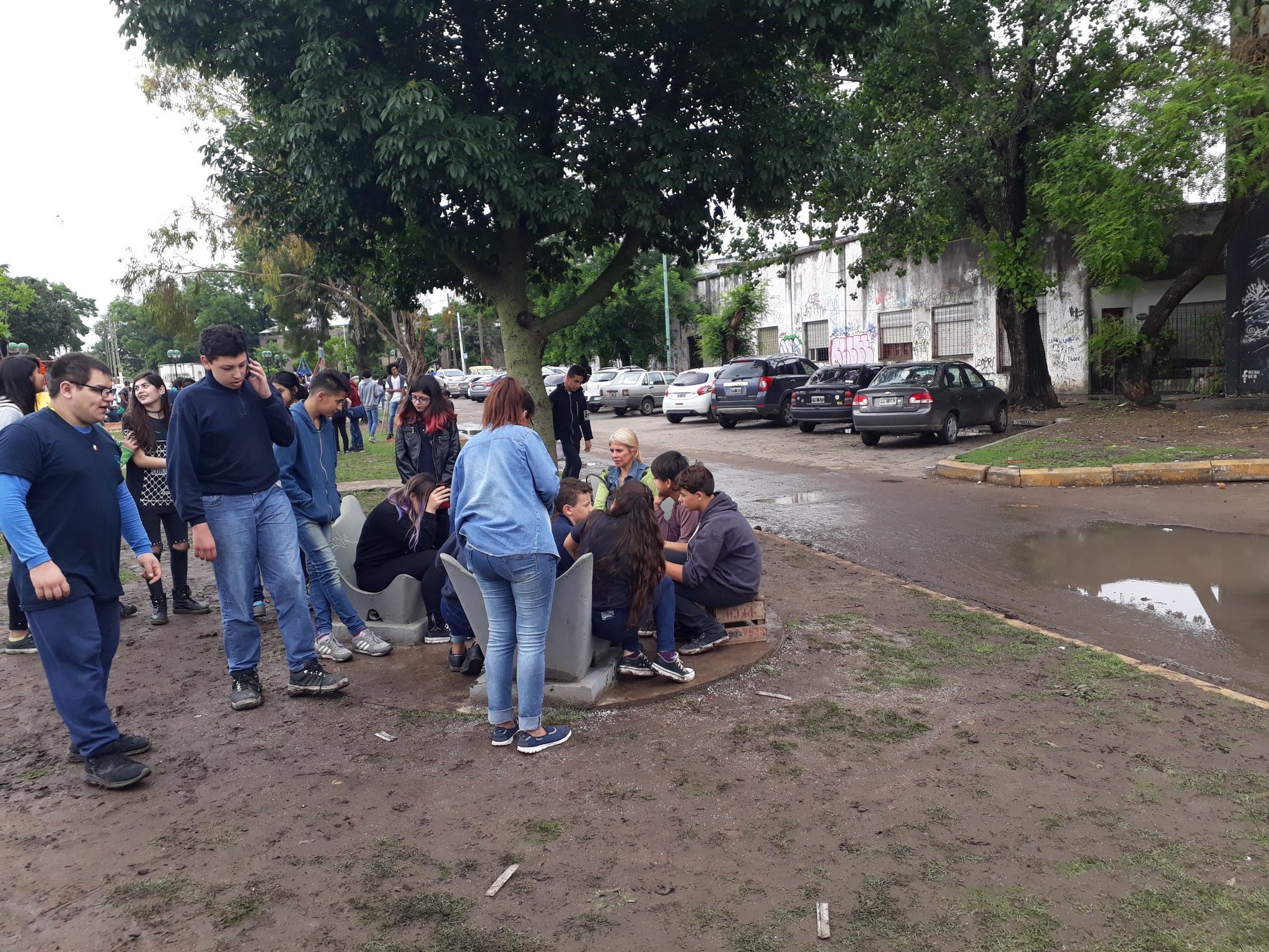 amenaza de bomba, longchamps, colegio industrial