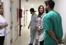 Vidal busca los votos Salud y respalda la profesión de los enfermeros