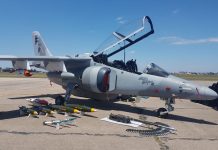 Mauricio Macri presentó 3 aviones PAMPA III para la Fuerza Aérea