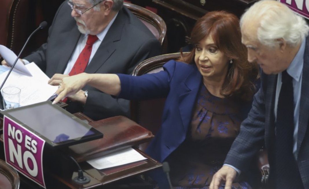 cristina, kirchner, senado, ley papel prensa