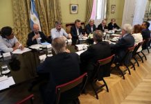 Inundaciones: Macri acordó con gobernadores medidas crediticias de apoyo a los productores