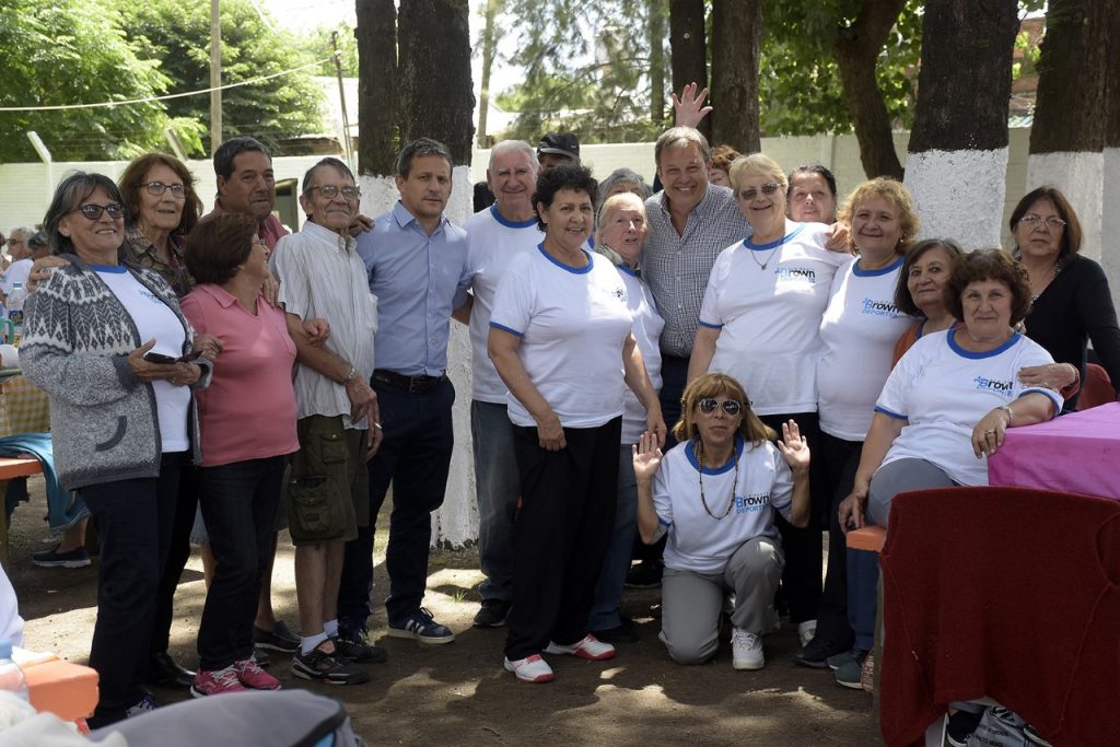 Adultos mayores, Almirante Brown, colonias de verano