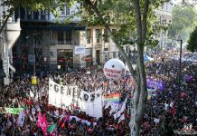 Masiva marcha por el Paro Internacional de mujeres