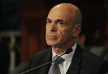 Intiman a Arribas para que informe si hubo llamados entre la AFI y los acusados de espionaje