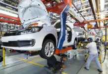 Récord en caída de la producción de autos