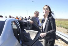 Antes de anunciar su paquete de medidas económicas, Vidal aumentó 33% los peajes