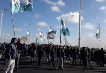 Choferes de Expreso Lomas cortan Puente la Noria en reclamo de los puestos de trabajo
