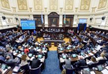 Paridad de Genero: Los hombres encabezan el 75 por ciento de las listas de las PASO