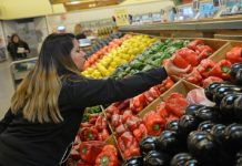 Supermercados ya venden sin el IVA, pero hay dudas de la capacidad del Estado