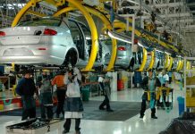En julio, la industria automotriz cayó un 47,8 por ciento