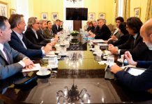 Por DNU, el Gobierno bajó las indemnizaciones por accidente laboral