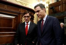 España registra 2.000 nuevos casos en un día y las muertes suben un 60%