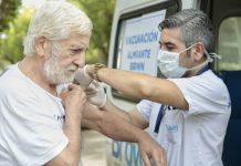 Antigripal: El Municipio de Almirante Brown vacuna casa por casa a los vecinos