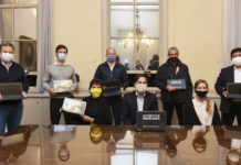 Trotta firmó convenios con municipios de la tercera sección para la entrega de netbooks a estudiantes