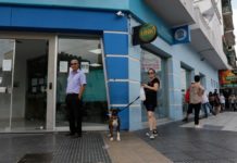 Piden a los bancos que «no pongan trabas» por créditos