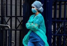Coronavirus: proponen multas de hasta $17 mil por discriminar a trabajadores de la Salud