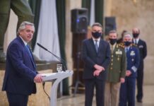 Alberto anunció el blanqueo de sueldos no remunerativos al personal de las FF.AA.