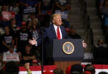 Donald Trump anunció que prohibirá la red social TikTok en Estados UnidosEl presidente tomó la decisión en base a preocupaciones de que la aplicación sea usada como herramienta de espionaje por el régimen chino