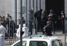 Un ataque terrorista en una iglesia de Francia dejó tres muertos, uno de ellos degollado