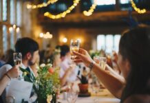 Dejan en pausa la habilitación de fiestas de hasta 200 personas en Provincia