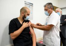 Coronavirus: 400 vacunas se arruinaron por corte en la cadena de frío