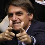 Bolsonaro-Gun-Fingers