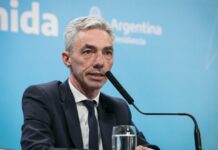 El ministro Meoni fue internado por problemas cardíacos pero se encuentra bien