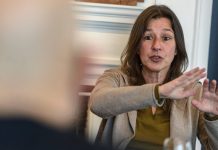 Quienes se fueron de turismo no podrán regresar hasta el 31 de mayo y afrontarán una causa penal