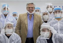 El Presidente presenta proyecto de ley para la enfermería