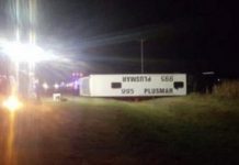 Chascomús: volcó un micro en la ruta 2 y murieron dos personas