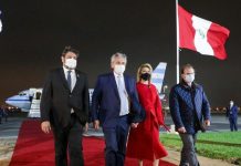Alberto Fernández asiste en Perú a la asunción del flamante presidente Pedro Castillo
