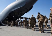 Afganistán: tropas estadounidenses se retiran de la base aérea de Bagram